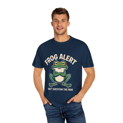 Frog Alert Tee – Funny Amphibian Graphic Comfort Colors T-Shirt
