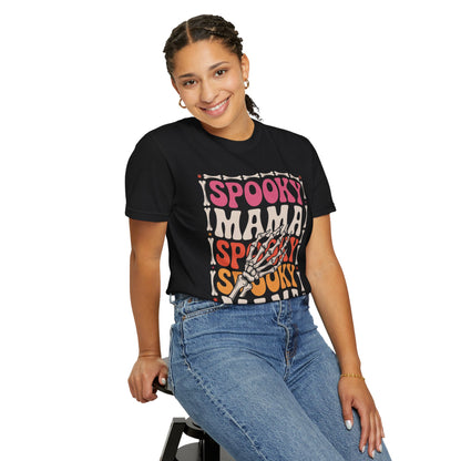 Spooky Mama Tee – Retro Halloween Skeleton Shirt
