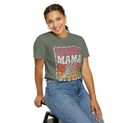 Spooky Mama Tee – Retro Halloween Skeleton Shirt