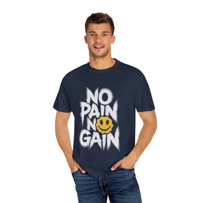 No Pain No Gain Tee – Bold Smiley Face Workout Shirt