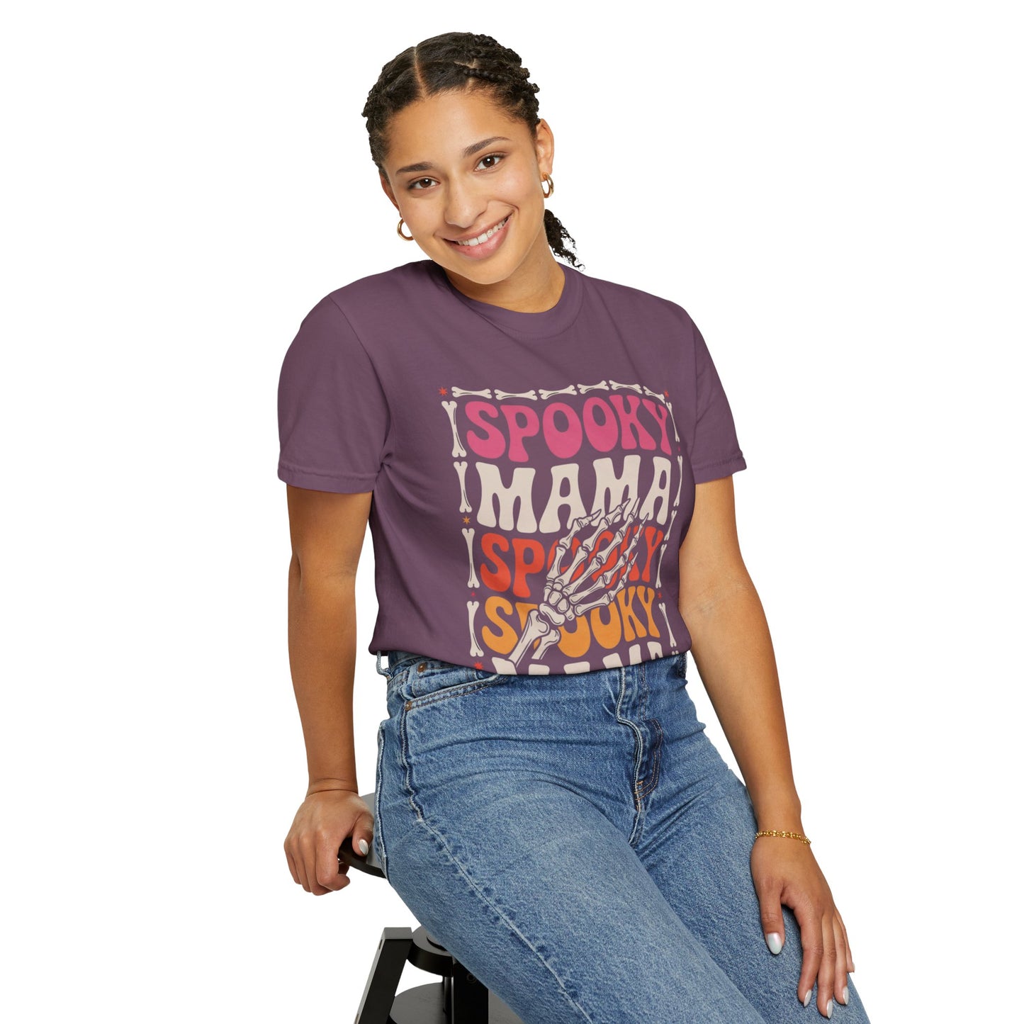 Spooky Mama Tee – Retro Halloween Skeleton Shirt