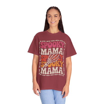 Spooky Mama Tee – Retro Halloween Skeleton Shirt