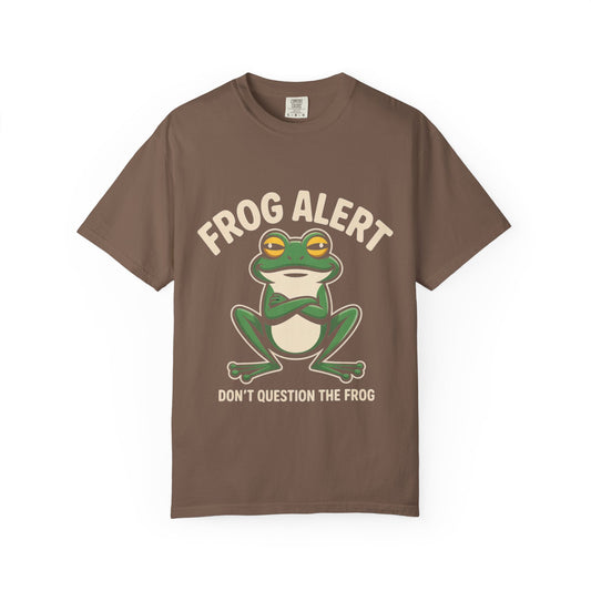 Frog Alert Tee – Funny Amphibian Graphic Comfort Colors T-Shirt