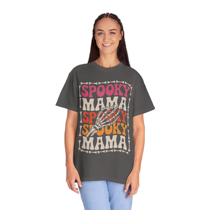 Spooky Mama Tee – Retro Halloween Skeleton Shirt