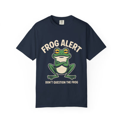 Frog Alert Tee – Funny Amphibian Graphic Comfort Colors T-Shirt