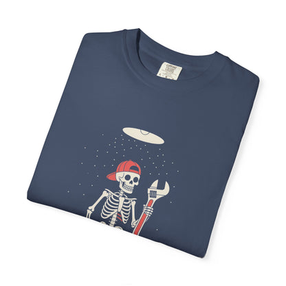UFO Mechanic Skeleton Tee – Alien Abduction Fixer Shirt