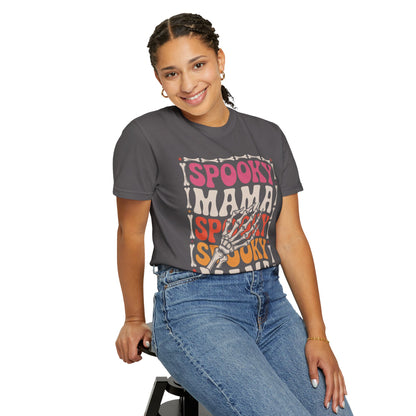 Spooky Mama Tee – Retro Halloween Skeleton Shirt