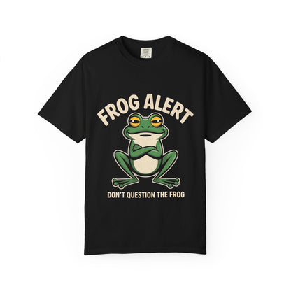 Frog Alert Tee – Funny Amphibian Graphic Comfort Colors T-Shirt