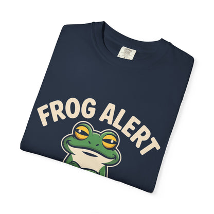 Frog Alert Tee – Funny Amphibian Graphic Comfort Colors T-Shirt