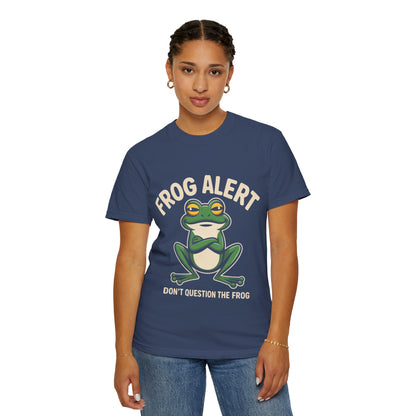 Frog Alert Tee – Funny Amphibian Graphic Comfort Colors T-Shirt