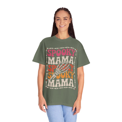Spooky Mama Tee – Retro Halloween Skeleton Shirt